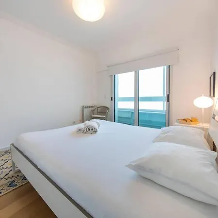 2 Bedroom With Garage Family Wonder Лиссабон