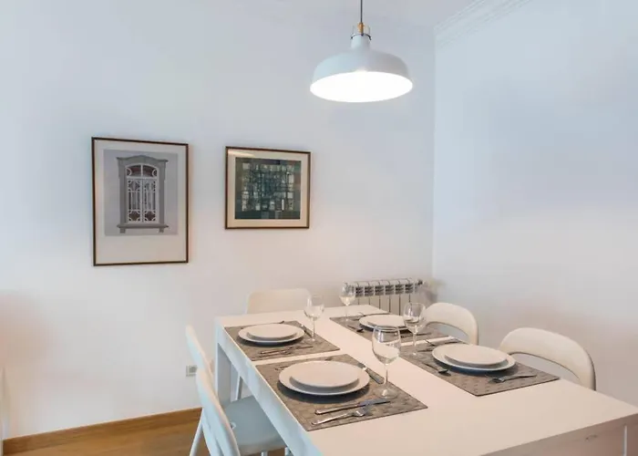 2 Bedroom With Garage Family Wonder شقة *
