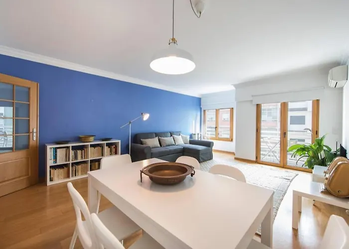 2 Bedroom With Garage Family Wonder Apartment Lisbon