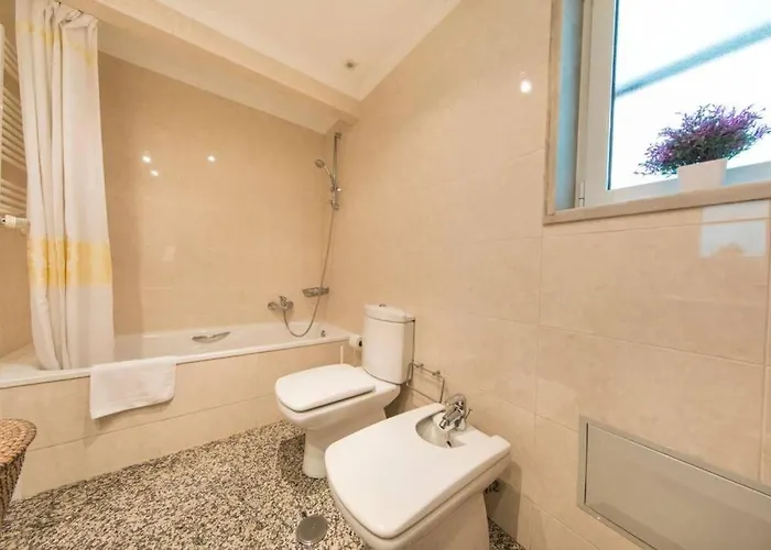 2 Bedroom With Garage Family Wonder アパート