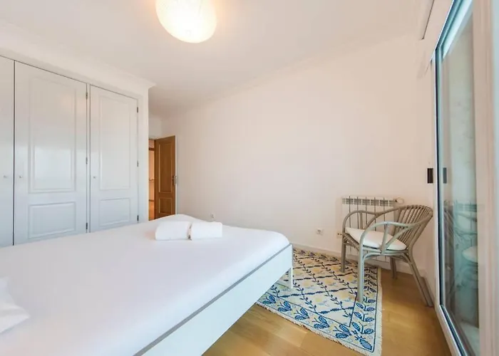 2 Bedroom With Garage Family Wonder リスボン