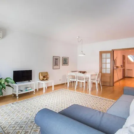 2 Bedroom With Garage Family Wonder * Lissabon