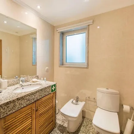 2 Bedroom With Garage Family Wonder דירה *